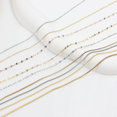 Collar de oro con incrustaciones de acero inoxidable de color sólido de estilo simple