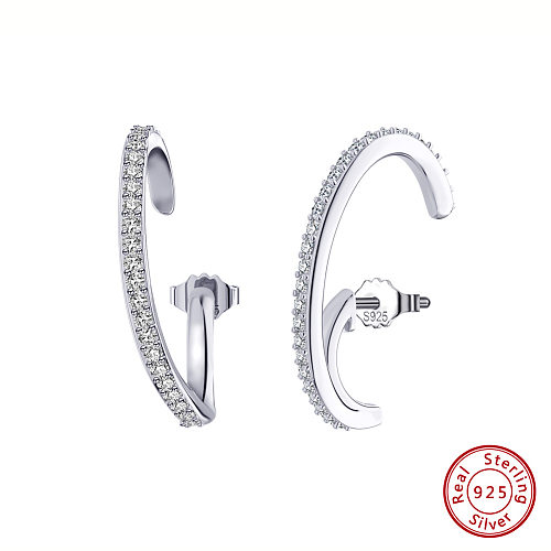 1 paire de clous d'oreilles plaqués or blanc 14 carats avec incrustation asymétrique en forme de C pour mariage, design original, style moderne, zircone
