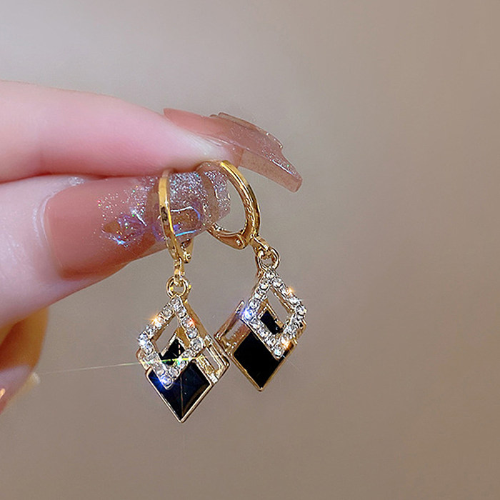 1 Paar glänzende Rhombus-Ohrringe aus Edelstahl mit Zirkoneinlage
