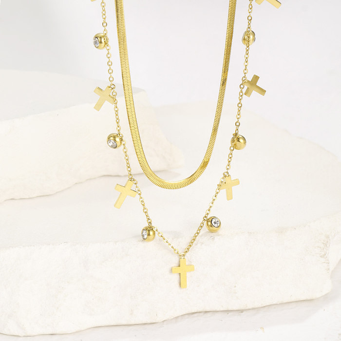 Hip-Hop-Kreuz-Halskette mit Edelstahlbeschichtung, Intarsien und 18 Karat vergoldeten Strasssteinen