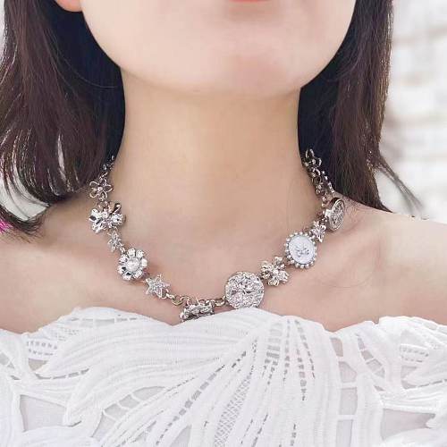 Retro Heart Shape Bow Knot Stainless Steel Plating Sweater Chain