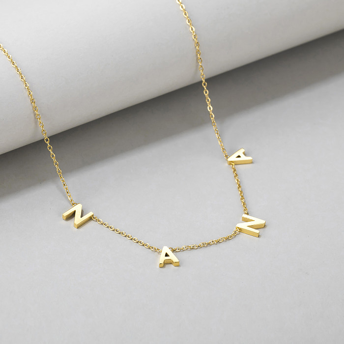Colar casual banhado a ouro com letras de estilo simples e aço inoxidável