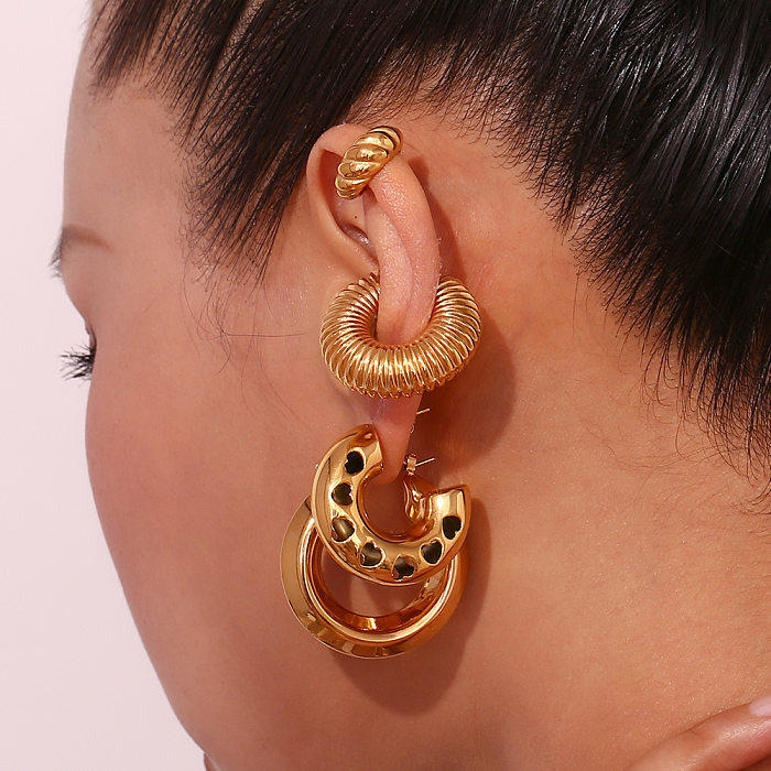 1 paire de boucles d'oreilles en acier inoxydable en forme de C de style simple