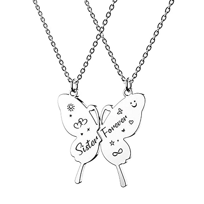 Süße klassische Halskette mit Buchstaben-Schmetterling-Anhänger aus Edelstahl mit Schnitzerei