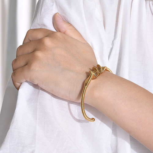 Wholesale Simple Style Streetwear Spiral Stripe Stainless Steel Plating 18K Gold Plated Cuff Bracelets