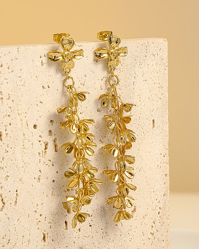 1 par de pendientes colgantes chapados en oro de acero inoxidable con revestimiento de flores de estilo sencillo para vacaciones