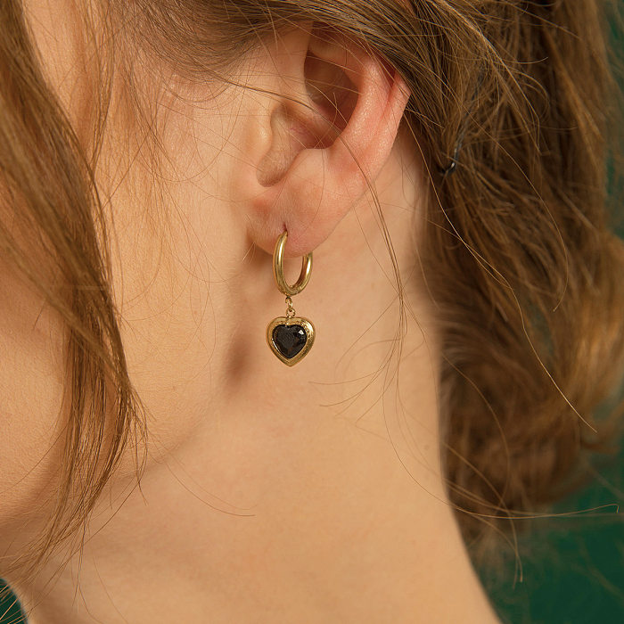 Ohrringe mit Smaragd-Zirkon-Herz-Ohrschnalle, Edelstahl, 14 Karat vergoldet, Großhandel