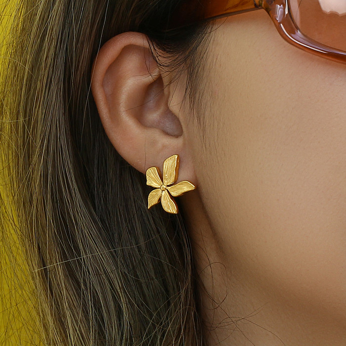1 par de botões de orelha artísticos estilo vintage, pétalas de flor, aço inoxidável banhado a ouro 18K