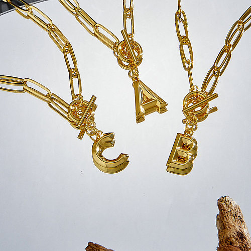 Lettre 18K géométrique en laiton galvanoplastie pendentif en or Simple collier en cuivre femme