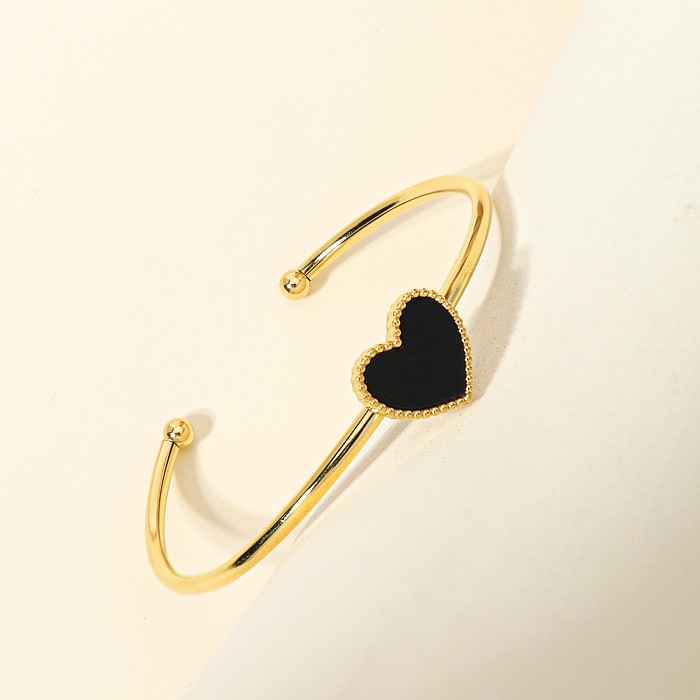 Bracelet de placage en acier inoxydable en forme de cœur de style simple et décontracté