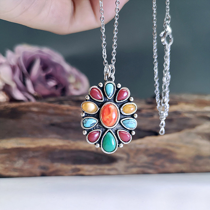 Retro Bohemian Classic Style Oval Stainless Steel  Alloy Inlay Turquoise Silver Plated Pendant Necklace