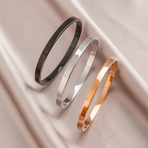 Bracelet plaqué or en acier titane de couleur unie de style simple en vrac