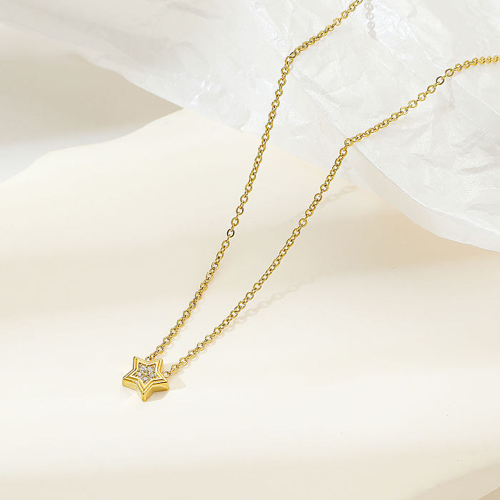 Collar con colgante chapado en oro blanco con incrustaciones de circonio y pentagrama de estilo simple chapado en oro blanco