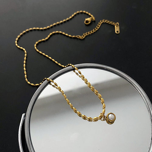 Collier rond avec pendentif en perles artificielles plaqué acier inoxydable Glam