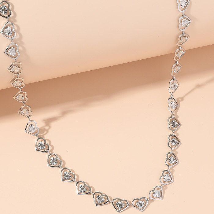 Elegant Heart Shape Stainless Steel Polishing Necklace