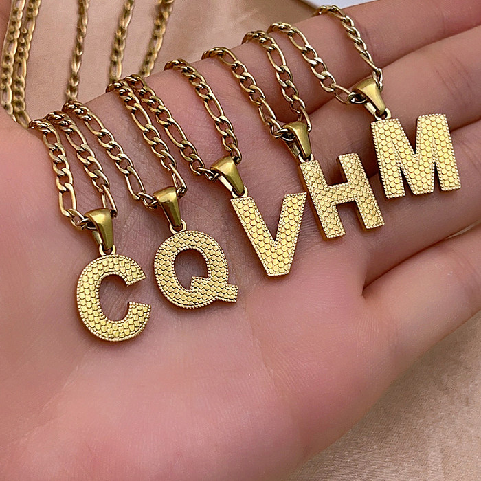 Collar con colgante chapado en oro, pulido de acero inoxidable con letras de estilo romano de estilo Simple Hip-Hop