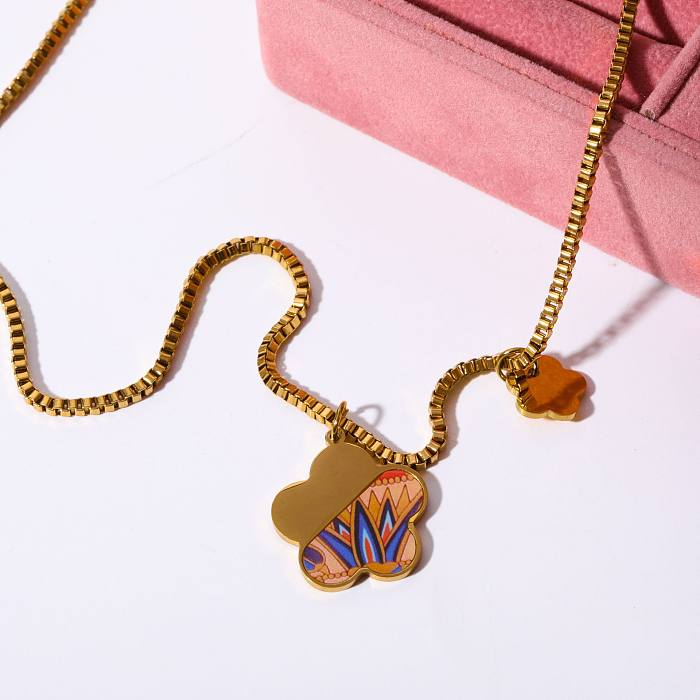 Collar con colgante chapado en oro de 18 quilates con revestimiento de acero inoxidable y engranaje de flor de estrella de estilo simple informal
