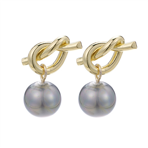 1 Pair Casual Baroque Style Classic Style Irregular Inlay Stainless Steel  Artificial Pearls 18K Gold Plated Drop Earrings