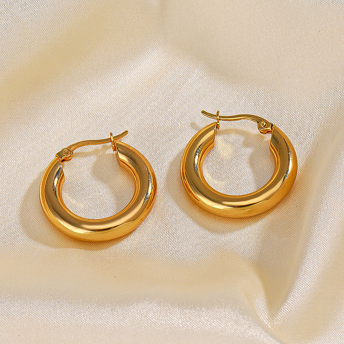 1 paire de boucles d'oreilles en acier inoxydable plaqué or 18 carats, style simple, couleur unie