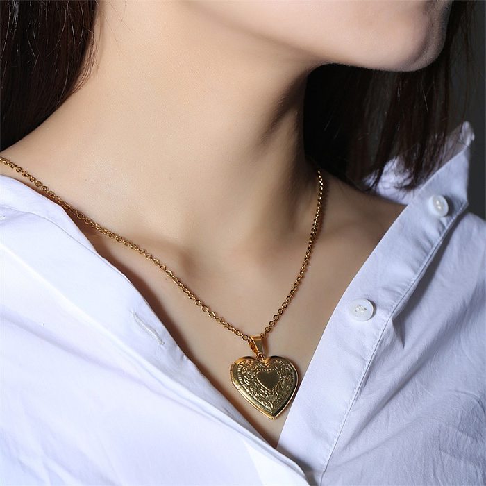 Modische Halskette mit Anhänger in Form eines Buchstabens in Herzform aus Edelstahl, 1 Stück