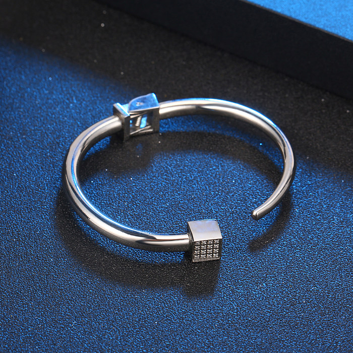 Bracelet de polissage en acier titane de couleur unie pour trajet de style simple