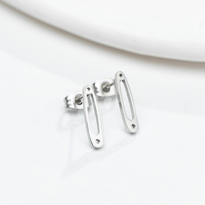 A orelha de aço inoxidável do Pin do estilo simples não chapeia nenhum brinco de aço inoxidável embutido