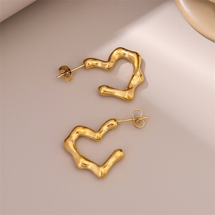 1 Paar Ohrstecker im schlichten Retro-Stil in Herzform aus Edelstahl mit 18-Karat-Vergoldung