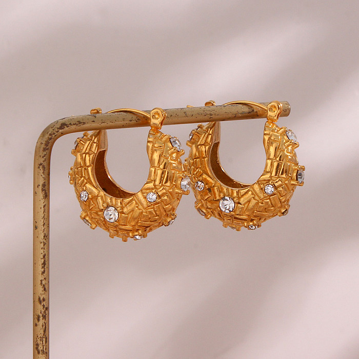 1 par de pendientes de aro chapados en oro de 18 quilates con incrustaciones de diamantes de imitación chapados en acero inoxidable en forma de U artístico de estilo moderno