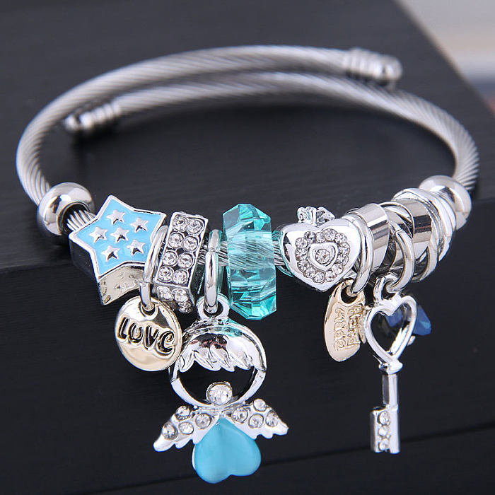 Bracelet élégant en forme de coeur pentagramme, Streetwear élégant, incrustation en acier inoxydable, bracelet en Zircon