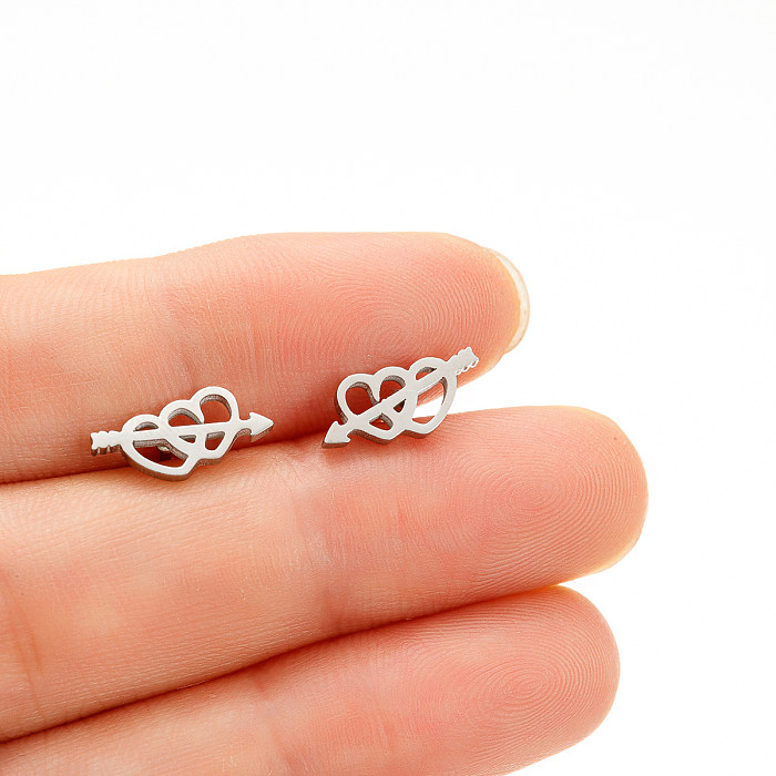 1 Pair Simple Style Heart Shape Arrow Polishing Plating Stainless Steel  18K Gold Plated Ear Studs