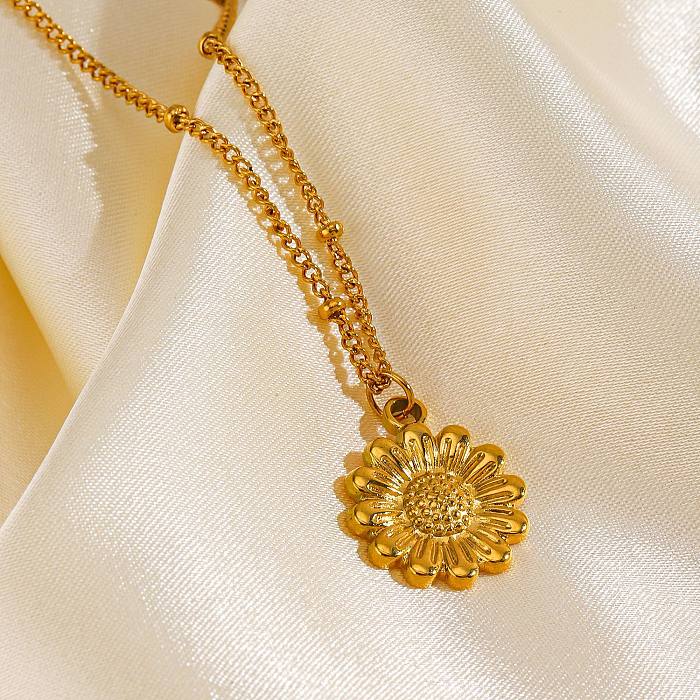 Collar con colgante chapado en oro de 18 quilates con revestimiento de acero inoxidable de Lady Flower