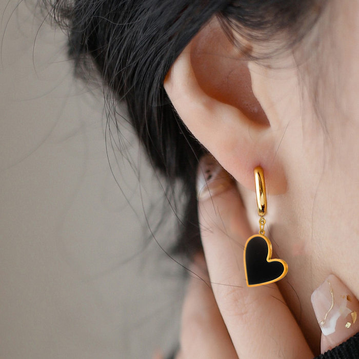 1 paire de boucles d'oreilles plaquées en acier inoxydable, Style rétro Simple, Streetwear en forme de cœur