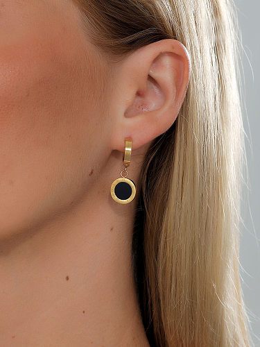 Einfache, galvanisierte, 18-karätige Gold-Ohrringe aus Edelstahl mit römischen Ziffern und schwarzen Anhängern