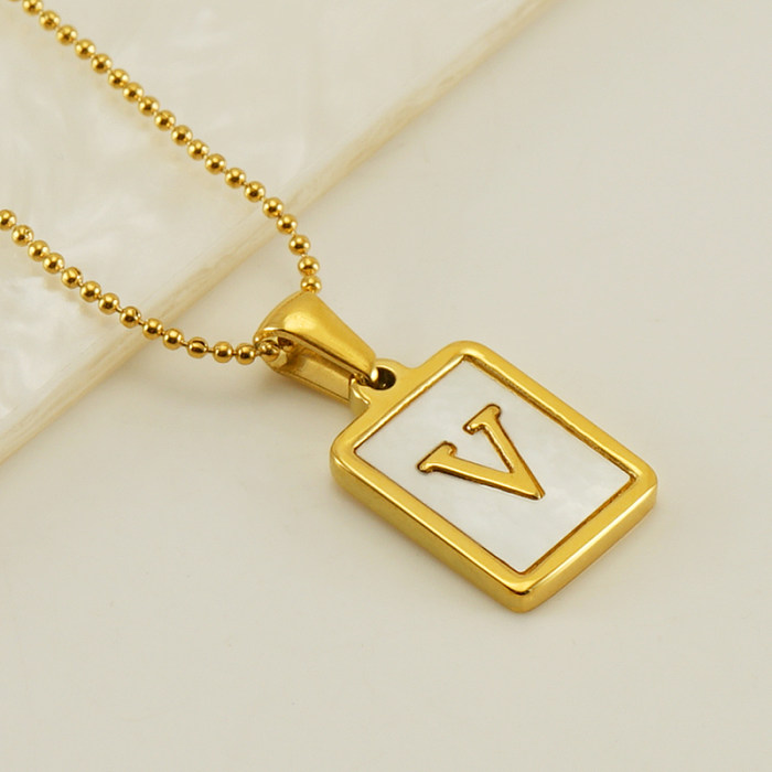 قلادة على شكل حرف فرنسي كاجوال مطلية بالفولاذ المقاوم للصدأ ومطلية بالذهب عيار 18 قيراط