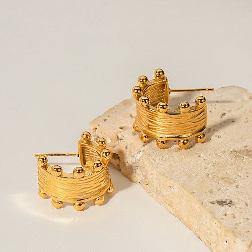 زوج واحد من الأقراط المطلية بالذهب على شكل C من الفولاذ المقاوم للصدأ عيار 1 قيراط