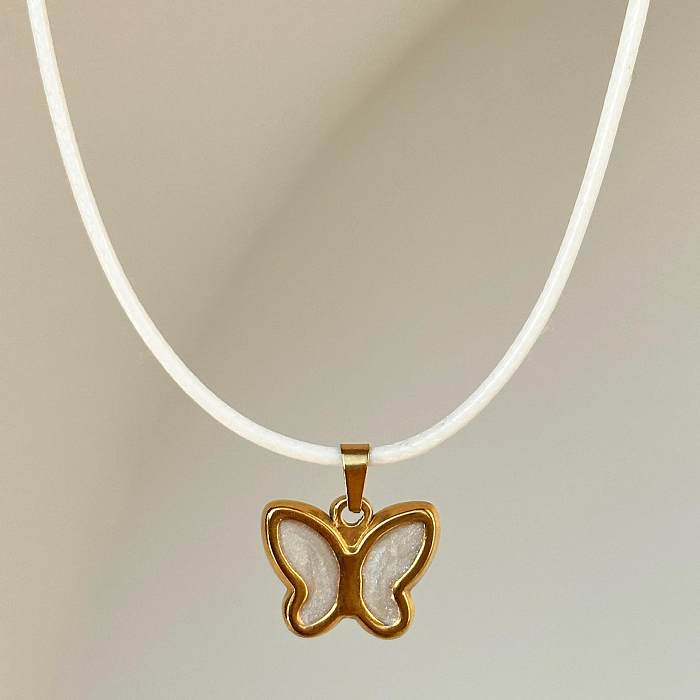 Collier pendentif en acier inoxydable Lady Butterfly en vrac