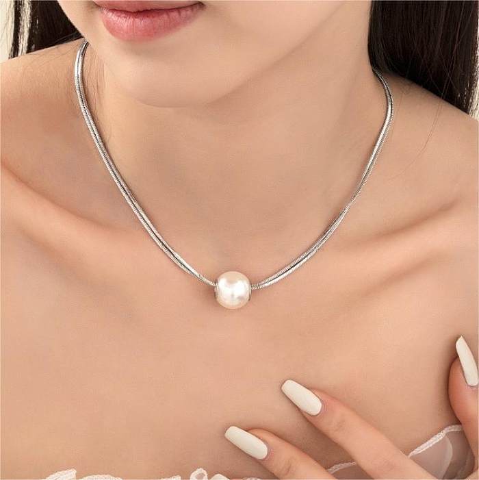 Collier en acier inoxydable avec gouttelettes d'eau de style moderne