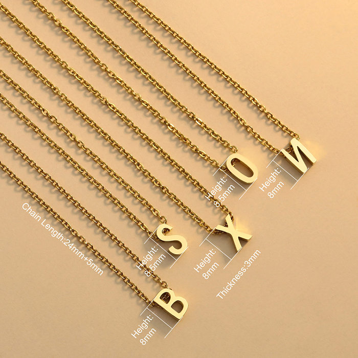Modische Halskette mit Buchstaben-Anhänger aus Edelstahl. Halsketten aus Edelstahl