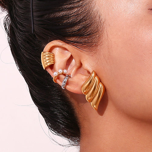 1 paire de clous d'oreilles plaqués or 18 carats en acier inoxydable avec placage géométrique pour femme