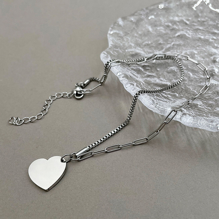 Collier avec pendentif en acier inoxydable, style Simple et décontracté, en forme de cœur, en vrac