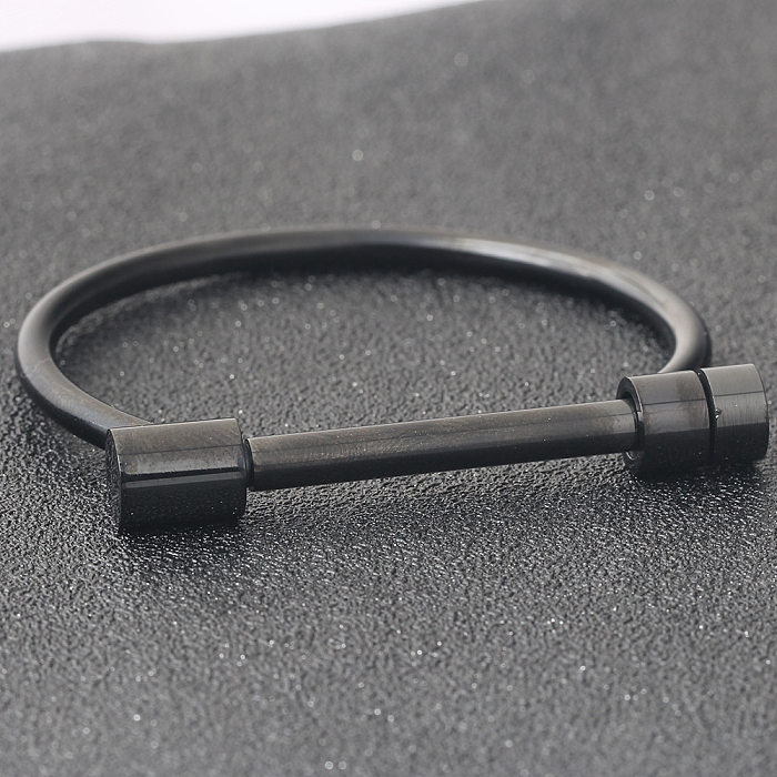 Fashion Three-Color Titanium Steel Horseshoe Bracelet Stainless Steel D-Shaped Bracelet Wholesale
