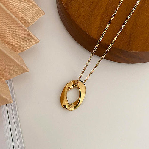 Classic Style Round Stainless Steel Plating Hollow Out Pendant Necklace