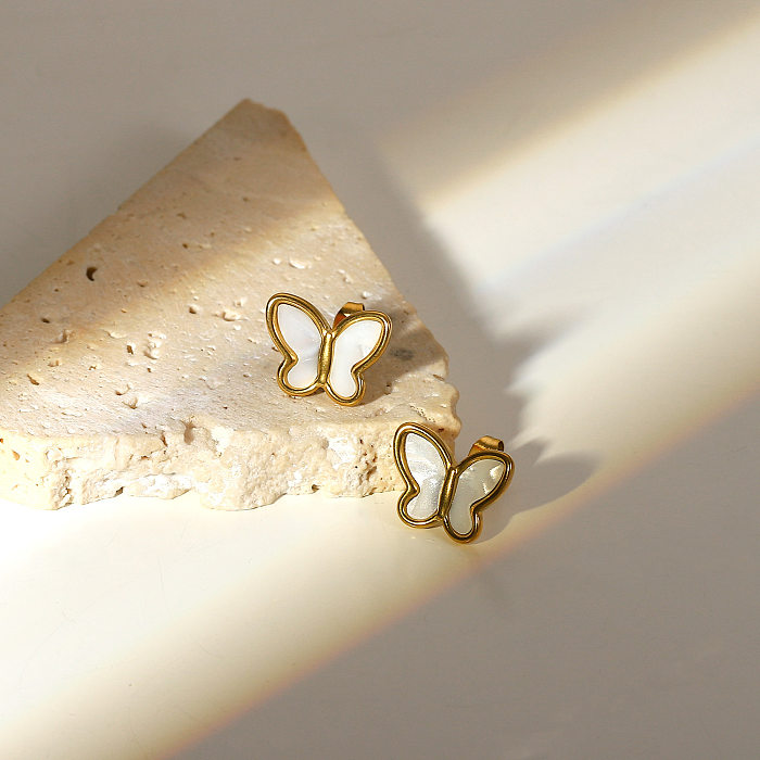 Goujon d'acier inoxydable de forme de papillon de coquille blanche naturelle d'or de la mode 18K