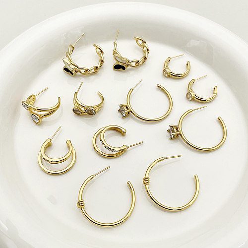 1 par de pendientes chapados en oro de circonita de acero inoxidable con incrustaciones de esmalte de mariposa en forma de C brillante ropa de calle de estilo moderno