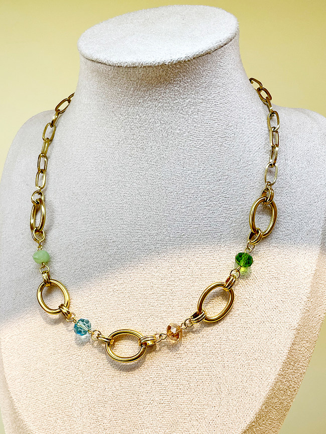 Collier plaqué or ovale de style simple et décontracté avec placage de perles en acier inoxydable