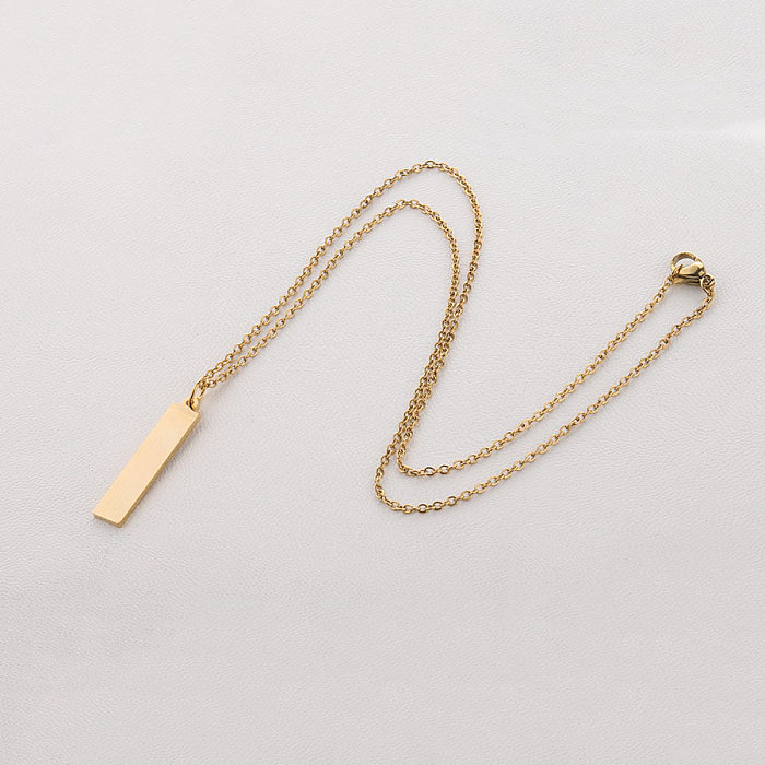 Collar colgante chapado en oro pulido de acero inoxidable de 18 quilates con rectángulo de estilo simple
