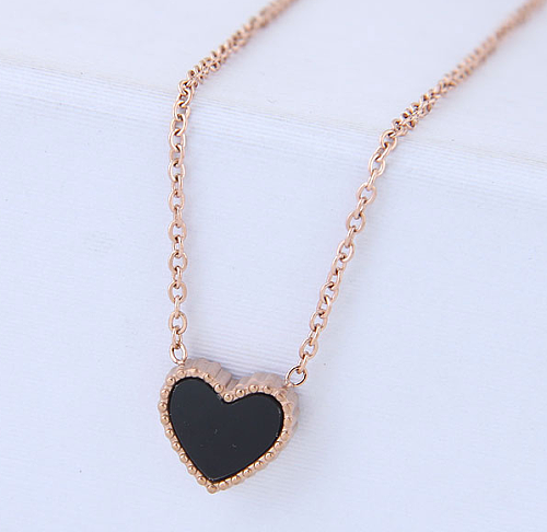 Collier en acier inoxydable de couleur unie en forme de cœur pour femmes, colliers plaqués