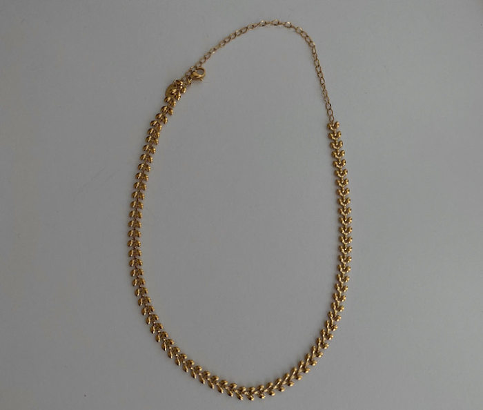 Colar banhado a ouro 18K em forma de coração de estilo simples e elegante em aço inoxidável