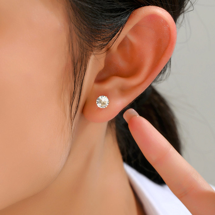 1 paire de clous d'oreilles plaqués or 18 carats avec incrustation ronde brillante en acier inoxydable et zircon
