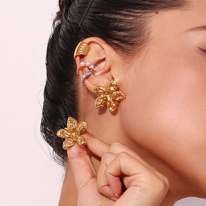 1 Pair Vintage Style Simple Style Classic Style Flower Plating Pleated Stainless Steel  18K Gold Plated Ear Studs
